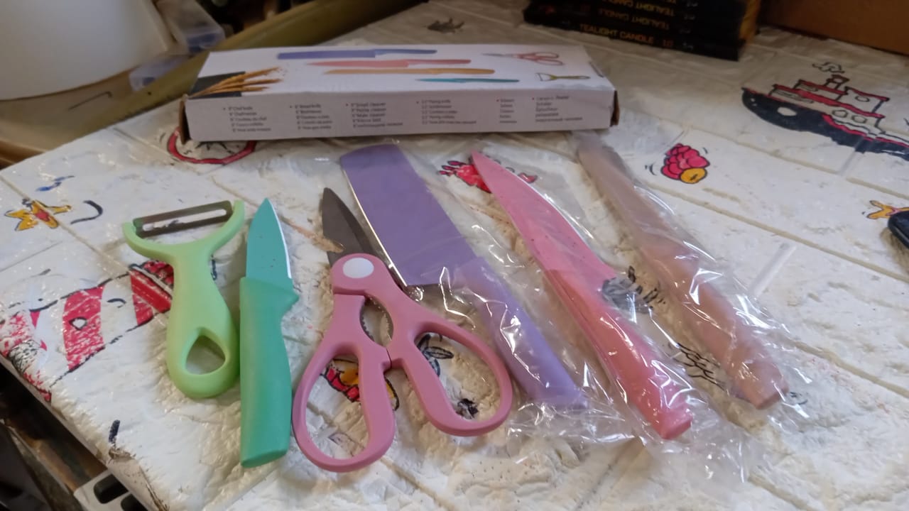 Corrugated 6Pc Kitchen Knife Set Professional Box Knife Set 6 Piece Forged Kitchen Knives with Box. Corrugated 6Pc Kitchen Knife Set Professional Box Knife Set 6 Piece Forged Kitchen Knives with Box.